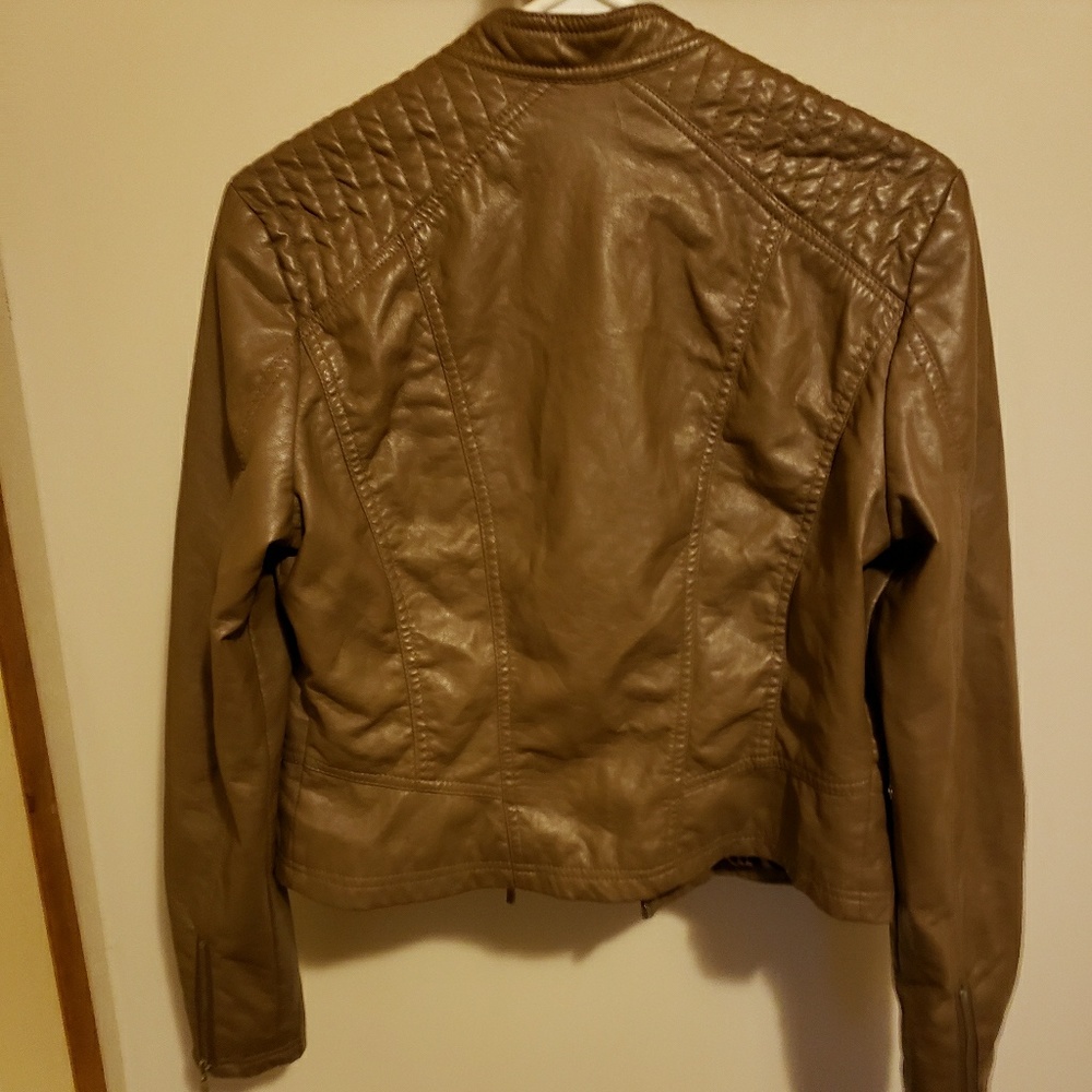 Jacket - Picture 2 of 4